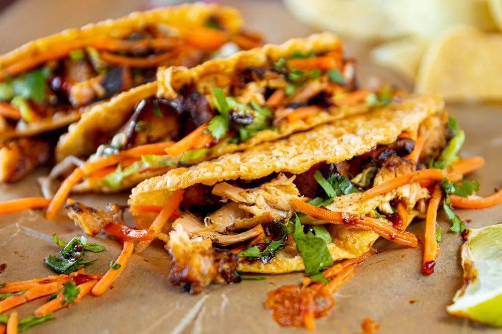 Asada Mushroom Tacos with kimchi slaw and crispy wontons at Más Por Favor