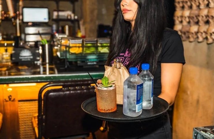 Craft cocktails being served at Más Por Favor, one of Las Vegas’ most unique Mexican speakeasy restaurants